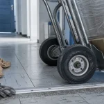 Diable demenageur acier pliable pour charges jusqu’à 280 kg, seuil et roues