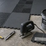 Revêtement de sol garage : dalles clipsables sur béton
